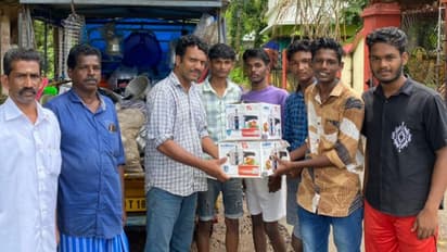 കളഞ്ഞ് കിട്ടിയ കുക്കറുകള്‍ ഉടമയെ തിരികെ ഏല്‍പ്പിച്ച് വിദ്യാര്‍ഥികള്‍; 'മാതൃക'