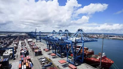 தூத்துக்குடி வ.உ.சி. துறைமுகத்தில் வேலைவாய்ப்பு: எம்பிபிஎஸ் படித்தவர்கள் விண்ணப்பிக்கலாம்!