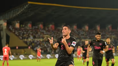 ISL 2023-24: Mumbai City FC coach Des Buckingham delighted with win over NorthEast United FC