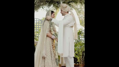 ಪರಿಣಿತಿ ರಾಘವ್ ಚಡ್ಡಾ ಮದುವೆ: ನವದಾಂಪತ್ಯಕ್ಕೆ ಕಾಲಿರಿಸಿದ ಜೋಡಿಯ ಸುಂದರ ಫೋಟೋಗಳು..