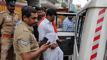 உதயநிதி ஸ்டாலினை இழிவாக பேசியதாக இந்து முன்னணி மகேஷ் கைது!