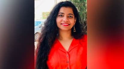 చారిత్రాత్మక మైలురాయి.. సైగల భాషతో సుప్రీంకోర్టులో కేసును వాదించిన చెవిటి-మూగ న్యాయవాది