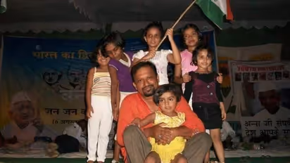 आखिर क्यों 30 साल से डेली अपनी मां को पत्र लिख रहा है ये 'लाल'? लिम्का बुक में दर्ज हो गया नाम