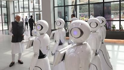 'Foreign investors were threatened to not invest': PM Modi at Vibrant Gujarat | WATCH