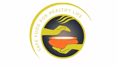 കടയിലെ ഭക്ഷ്യ സുരക്ഷാ പരിശോധനയിൽ കുടുങ്ങി; വിനാഗിരി ഉത്പാദിപ്പിച്ച കമ്പനിക്കും വിതരണക്കാരനും വിൽപനക്കാരനും പിഴ