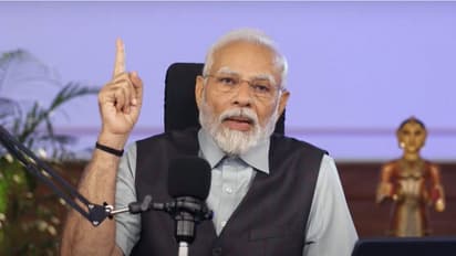 Modi's 15-year YouTube milestone: Content creators greet PM with 'Modi, Modi' chants during Fanfest - WATCH