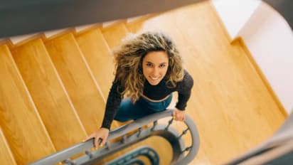 ലിഫ്റ്റിനെ ആശ്രയിക്കാതെ പടികള്‍ കയറുന്നത് കൊണ്ട് ആരോഗ്യത്തിന് ഗുണമുണ്ടോ?