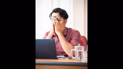 Health Tips : സ്ട്രെസ് അകറ്റാൻ ദിവസവും നിങ്ങള്‍ക്ക് ചെയ്യാവുന്ന കാര്യങ്ങള്‍...