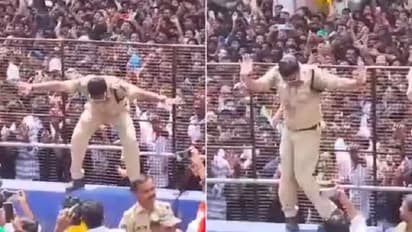 గంగా జమున తెహజీబ్: గణపతి నిమజ్జనంలో భక్తులతోపాటు పోలీసుల స్టెప్పులు.. నగరంలో వెల్లివిరిసిన మతసామరస్యం (Videos)