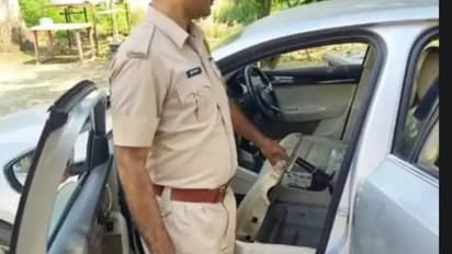 హైదరాబాద్ లో దారుణం ... ప్రియురాలిని కారులో బంధించి రోడ్డుపైనే అఘాయిత్యం