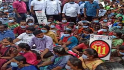 போராட்டக் களமான பேராசியர் அன்பழகன் வளாகம்: 17 ஆசிரியர்கள் மயக்கம்!