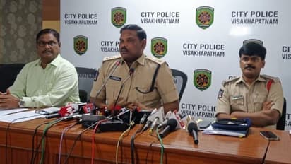 ఏకంగా రూ.400 కోట్ల లావాదేవీలే..! విశాఖలో ఇంటర్నేషనల్ బెట్టింగ్ ముఠా గుట్టురట్టు (వీడియో)