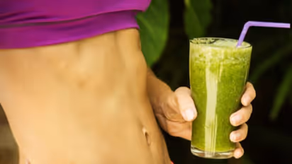 വയറിലെ കൊഴുപ്പിനെ പുറംതള്ളാന് കുടിക്കാം ഈ നാല് ജ്യൂസുകള്...