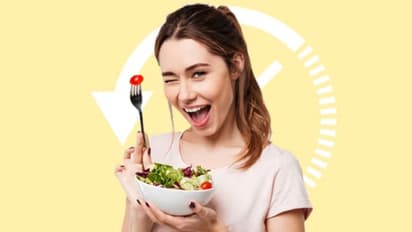 മുഖം കണ്ടാല്‍ പ്രായം പറയാതിരിക്കാന്‍ പതിവായി ഈ മൂന്ന് ഭക്ഷണങ്ങള്‍ കഴിക്കൂ...