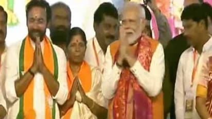 తెలంగాణ ప్రజలు మార్పును కోరుకుంటున్నారు: పాలమూరు ప్రజా గర్జన సభలో మోడీ