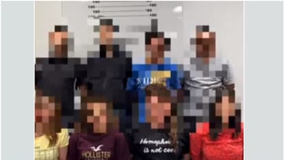 ലൈസൻസില്ലാതെ റെസ്റ്റോറന്റ്, മദ്യവും പന്നിയിറച്ചിയും വിളമ്പി; എട്ട് പ്രവാസികള് പിടിയില്