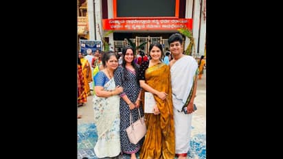 ಮಂತ್ರಾಲಯದಲ್ಲಿ ಪಾರು ಫ್ಯಾಮಿಲಿ; ಪಕ್ಕದಲ್ಲಿರುವ ಹ್ಯಾಂಡ್ಸಮ್ ಹುಡುಗ ಯಾರು? 