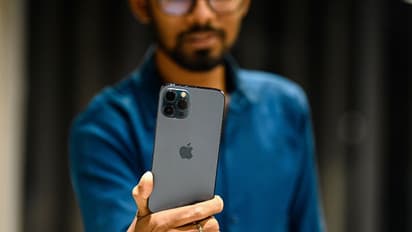 ഐഫോണ്‍ 13 കേടായി, ബെംഗളൂരു സ്വദേശിക്ക് ഒരു ലക്ഷം രൂപ നഷ്ടപരിഹാരം നല്‍കാന്‍ വിധി ! 