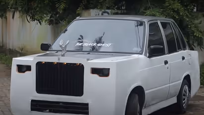 45 ಸಾವಿರ ರೂಗೆ ಮಾರುತಿ 800ನ್ನು ರೋಲ್ಸ್ ರಾಯ್ಸ್ ಕಾರಾಗಿ ಪರಿವರ್ತಿಸಿದ ಪಿಯುಸಿ ವಿದ್ಯಾರ್ಥಿ!