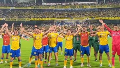 പരിക്കില് വലഞ്ഞ് കേരള ബ്ലാസ്റ്റേഴ്സ്! തലപുകഞ്ഞ് വുകോമാനോവിച്ച്; ഇനിയുള്ള മത്സരങ്ങളെല്ലാം നിര്ണായകം