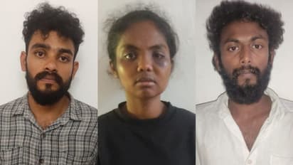 കോഴിക്കോട് ലോഡ്ജില് ഡോക്ടറെ വടിവാൾ മുനയില് നിര്ത്തി യുവതിയും സംഘവും, ഗൂഗിള് പേ വഴി പണം കവര്ന്നു