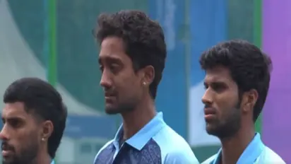 India vs Nepal:முதல் சர்வதேச டி20 கிரிக்கெட் போட்டி: தேசிய கீதம் பாடும் போது ஆனந்த கண்ணீர் வடித்த சாய் கிஷோர்!