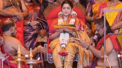 'ദൈവത്തിൽ നിന്നുള്ള ദിവ്യ അനുഗ്രഹം'; തൃശൂരിൽ നാരീപൂജയിൽ പങ്കെടുത്ത് ഖുശ്ബു