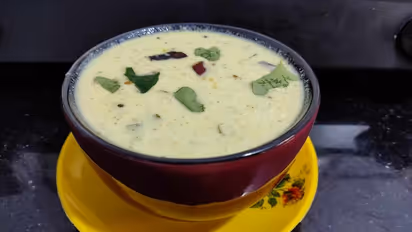 നേന്ത്രക്കായ് കൊണ്ട് ഒരു വ്യത്യസതമായ മോരൊഴിച്ചു കൂട്ടാൻ ; ഈസി റെസിപ്പി