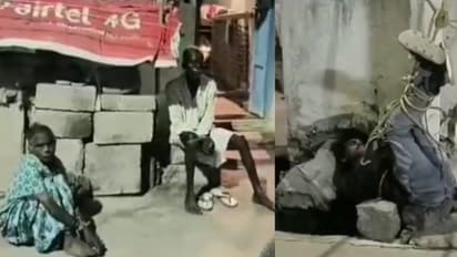 తల్లిదండ్రుల కాళ్లుచేతులు కట్టేసి... నడిరోడ్డుపై కూర్చోబెట్టిన కసాయి కొడుకులు (వీడియో)