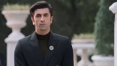 Mahadev Betting Scam: 14 more celebrities under Enforcement Directorate  scanner