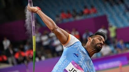 കിഷോര്‍ കുമാറിന് നിരാശ! ഒളിംപിക്‌സ് ജാവലിനില്‍ ഫൈനലില്‍ കടക്കാനായില്ല; പ്രതീഷ നീരജില്‍ മാത്രം