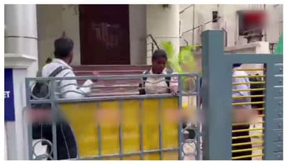 ഡിഎംകെ എംപി എസ്. ജഗത് രക്ഷകന്റെ വീട്ടിലും എംപിയുമായി ബന്ധമുള്ള 40 ഇടങ്ങളിലും റെയ്ഡ്