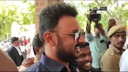 கிரானைட் முறைகேடு; மு.க.அழகிரியின் மகன் நீதிமன்றத்தில் நேரில் ஆஜர்