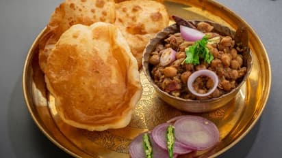 ചോലെ ബട്ടൂര പ്രേമിയാണോ നിങ്ങള്? എങ്കില് ഈ ചര്ച്ച നിങ്ങള് കാണണം...