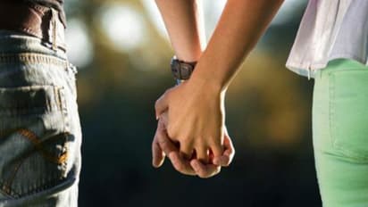 '2 മിനിറ്റ് നേരത്തെ ആനന്ദത്തിന് വഴങ്ങിയാല്‍'... കൗമാരക്കാരികൾ ലൈംഗികാസക്തി നിയന്ത്രിക്കണമെന്ന് കോടതി