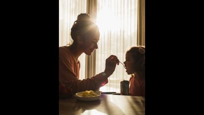 உங்கள் குழந்தை ஆரோக்கியமாக இருக்க இவற்றை  வெறும் வயிற்றில் சாப்பிட கொடுங்கள்..