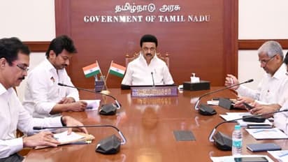 "உங்கள் தொகுதியில் முதலமைச்சர்".. திட்ட அனுமதி வழங்கிடும் உயர்நிலைக் குழு கூட்டம் - பங்கேற்ற அமைச்சர் உதயநிதி!