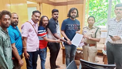 ದಸರಾದಲ್ಲಿ ಕರೋಕೆ ಹಾಡು ನಿಷೇಧಿಸಲು ಆಗ್ರಹ