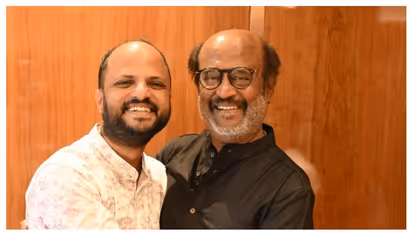 "Go and get the Oscars...": 2018 director Jude Anthany meets Rajinikanth in Kerala