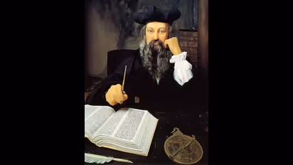 2025ல் கோடீஸ்வரர்களாக ராஜ வாழ்க்கை வாழப் போகும் ராசிக்காரங்க யாரெல்லாம் தெரியுமா?