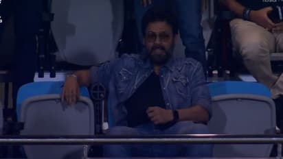 IND vs AUS: சென்னையில் நடந்த இந்தியா – ஆஸ்திரேலியா உலகக் கோப்பைக்காக வந்த நடிகர் வெங்கடேஷ், சதீஷ்!