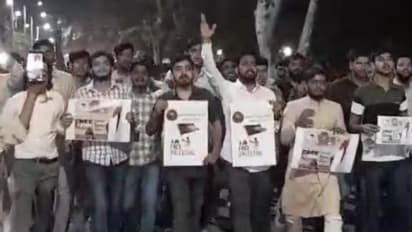 ಹಮಾಸ್ ಉಗ್ರ ದಾಳಿ ಬೆಂಬಲಿಸಿ ಯುಪಿ ಆಲಿಘಡ ಮುಸ್ಲಿಂ ವಿಶ್ವವಿದ್ಯಾಲಯ ವಿದ್ಯಾರ್ಥಿಗಳ ಮೆರವಣಿಗೆ!