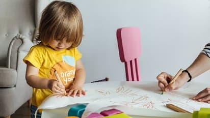 കുഞ്ഞുങ്ങളെ നോക്കാന് ആളെ വേണം, സ്ത്രീയുടെ ഡിമാൻഡുകൾ കേട്ട് തലയിൽ കൈവച്ച് നെറ്റിസൺസ്!