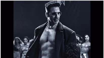 ചമ്പല്‍ കൊള്ളക്കാര്‍ ചെരുപ്പടക്കം കൊള്ളയടിച്ചു: സംഭവം വെളിപ്പെടുത്തി അക്ഷയ് കുമാര്‍.!