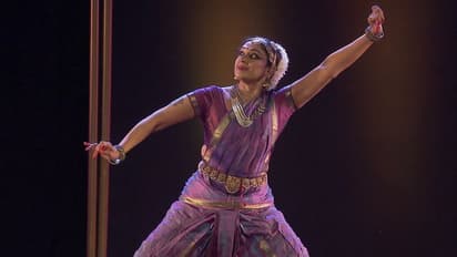 54 வயது வரை திருமணம் செய்து கொள்ளாதது ஏன்? தளபதி ஹீரோயின் கொடுத்த விளக்கம்!