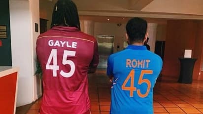 Rohit Sharma: ಸಿಕ್ಸರ್ಗಳ ವಿಶ್ವದಾಖಲೆ ನಿರ್ಮಿಸಿದ ಹಿಟ್ಮ್ಯಾನ್!