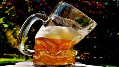 പേര് മാറ്റി കുടുങ്ങി, മദ്യ കമ്പനിക്ക് നഷ്ടം 80  കോടി! കാരണം ഇതാണ് 