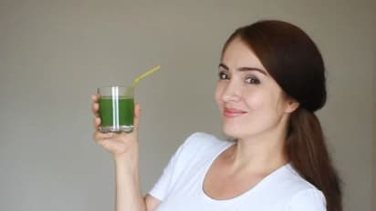 തലമുടി തഴച്ചു വളരണോ? കുടിക്കാം ഈ പാനീയം...