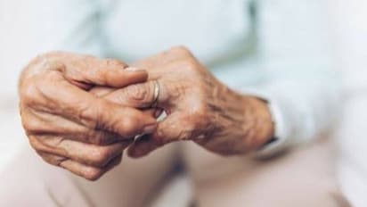 ಗೆಳೆಯರ ಹರಟೆಯಲ್ಲಿ ಬಾಲಕಿಗೆ ಸಂಕಷ್ಟ ತಂದ ಅಜ್ಜಿ ಕತೆ, ಮುಂದೇನಾಯ್ತು?