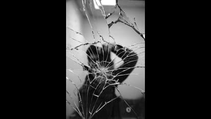 உங்கள் குளியலறையில் இந்த பொருளெல்லாம் இருக்கா? டக்குனு அப்புறப்படுத்துங்க - அது துரதிஷ்டத்தை ஈர்க்குமாம்!